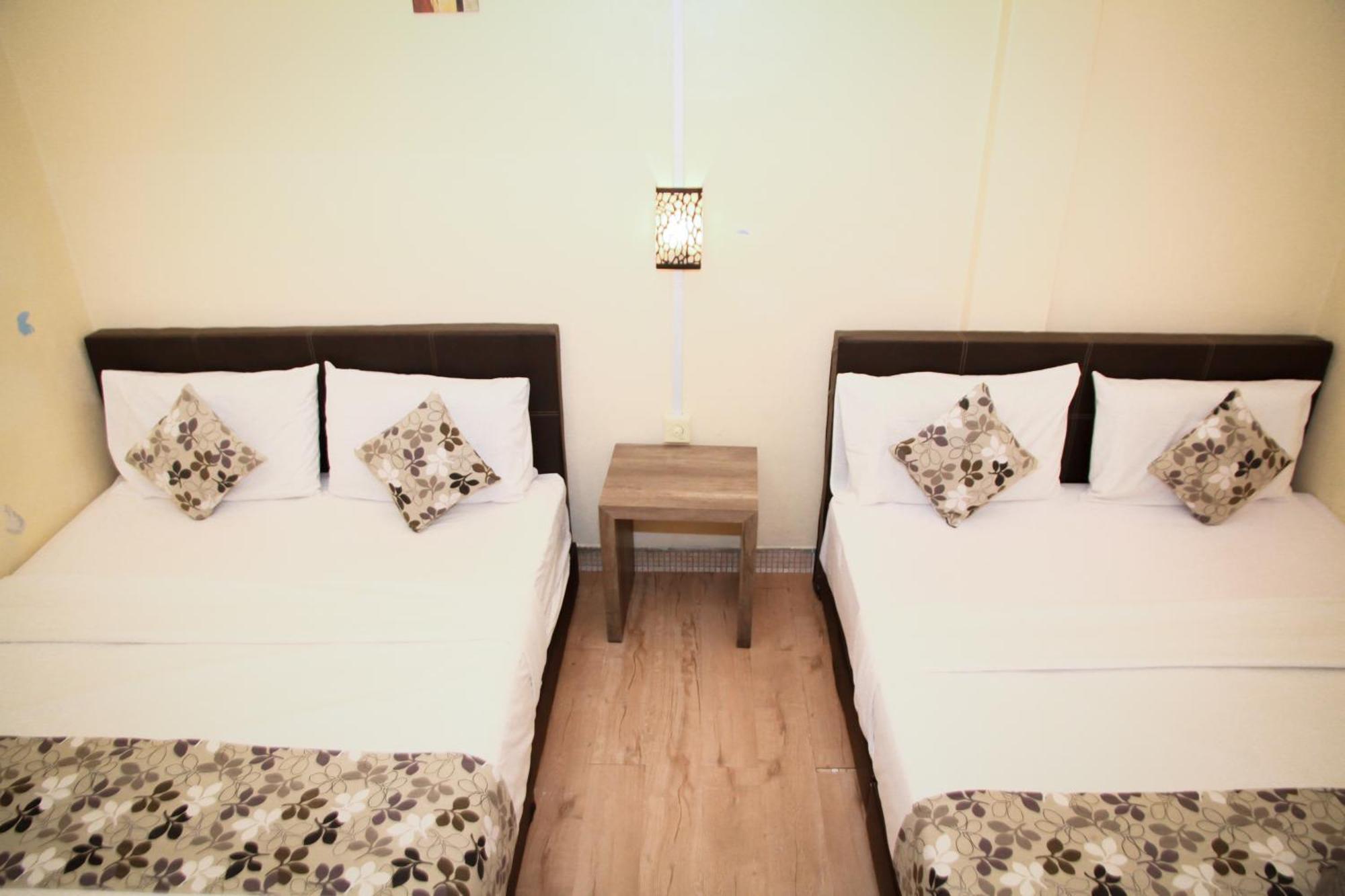 Myra Hotel Mersing Exterior photo