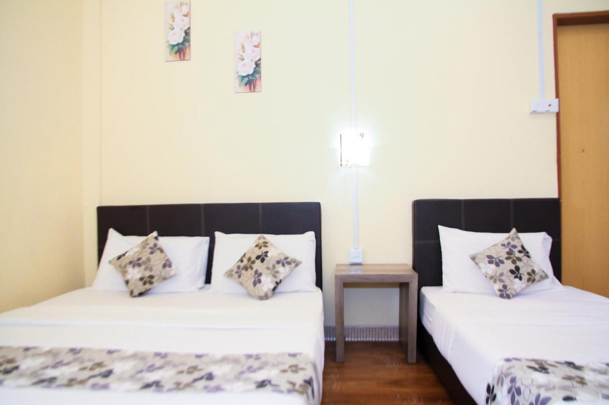 Myra Hotel Mersing Exterior photo