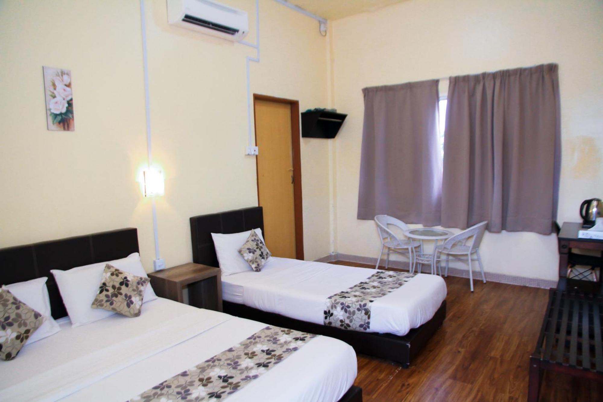 Myra Hotel Mersing Exterior photo