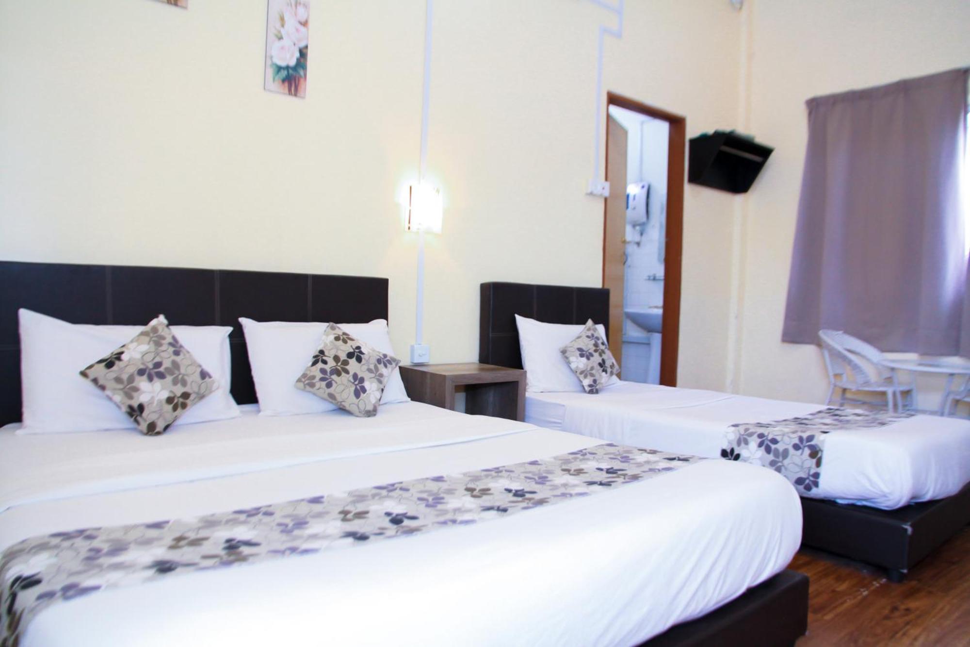 Myra Hotel Mersing Exterior photo